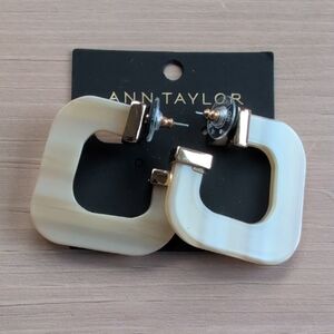 Ann Taylor Ivory and Gold Geometric Earrings